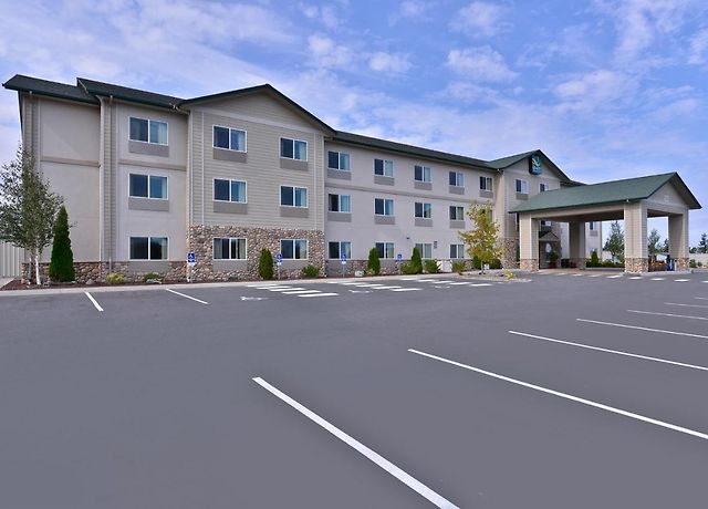 Quality Inn & Suites At Olympic National Park Sequim Exterior photo