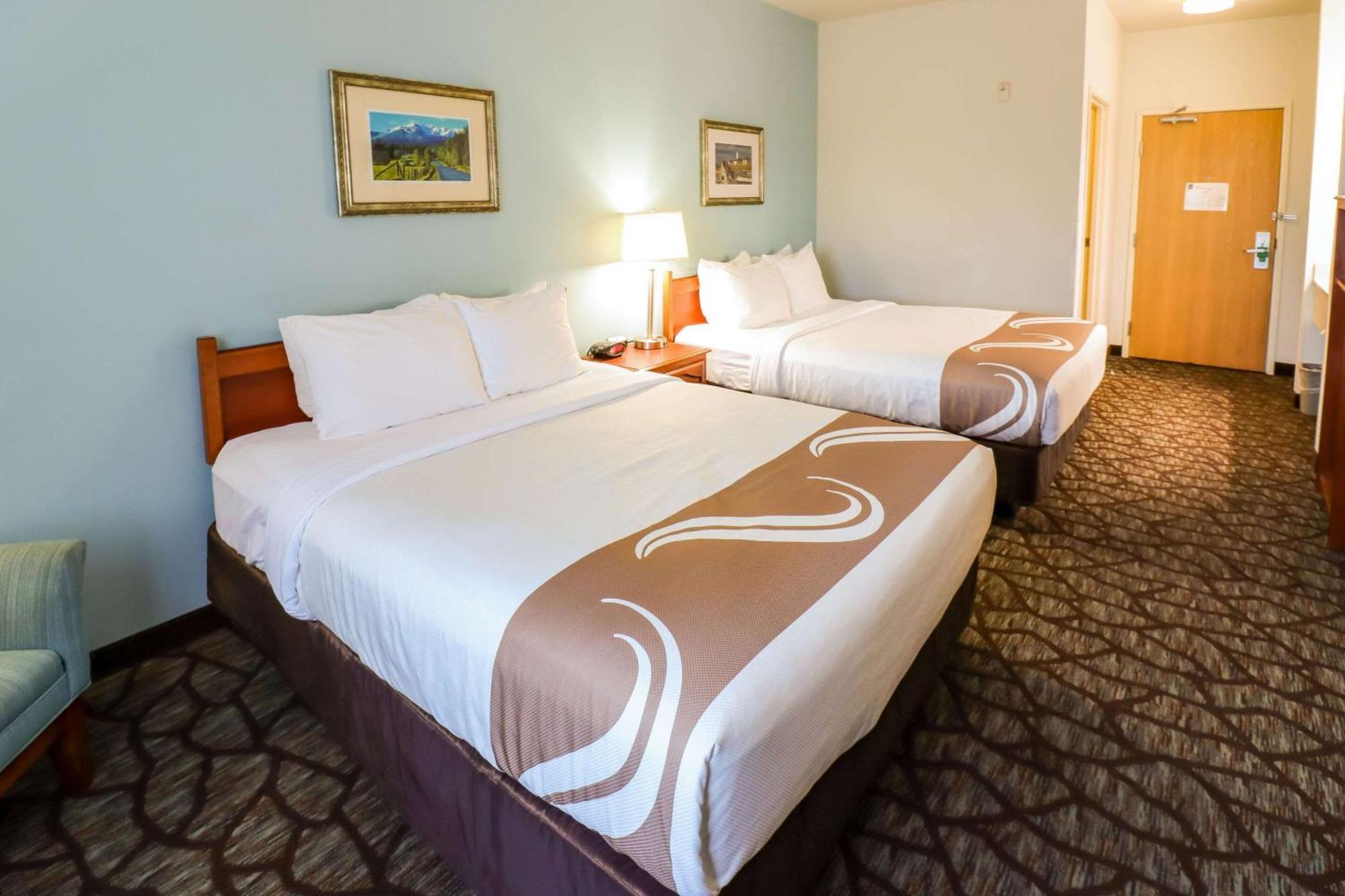 Quality Inn & Suites Sequim At Olympic National Park Exterior photo